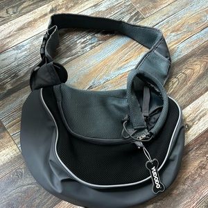YUDODO breathable grey mesh travel sling bag carrier for dogs/cats size M NWT